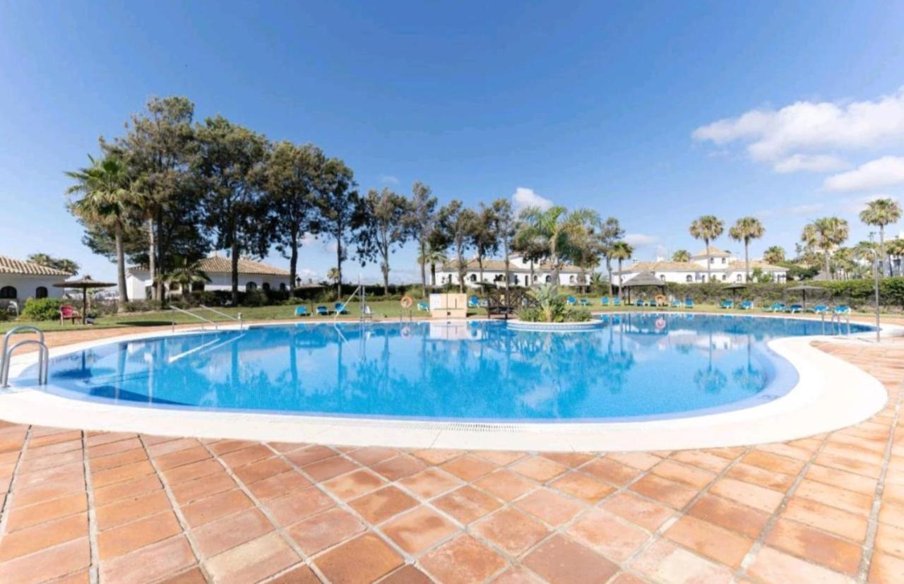 El Hacho Manilva Exterior photo